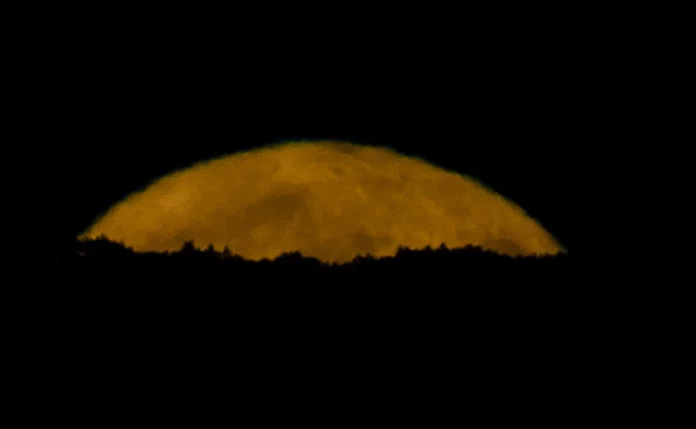 Moonrise Oct 1 over Scott Township.jpg