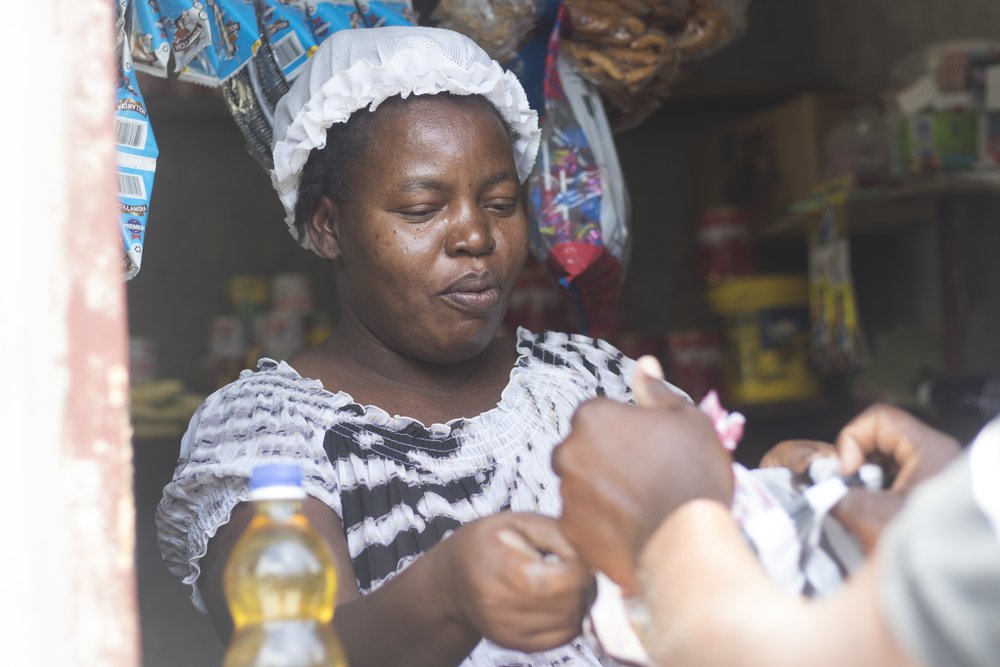  Carmitha has also inspired others. Here’s Ysena, another sister-in-law, who’s started a similar business in a part of the community to address the market gap and bring in an income to take care of her family. 