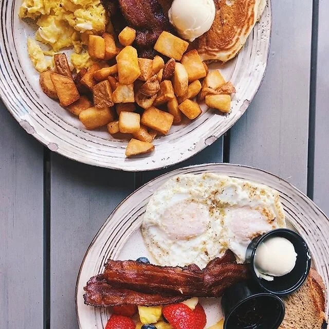 Good Morning, Durham! 😊
Y&rsquo;all come see us on this lovely Saturday.
Order online @grubdurham.com 
Or at our Togo Window.
. . .
#breakfast #lunch #dinner #durm #durham #durhamnc #nc