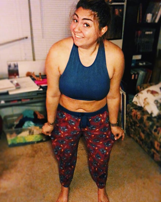 #NERDALERT 🚨 I LOVE WORKING OUT IN FUZZY PJS AND DANCING LIKE AN IDIOT TO ONE HIT WONDERS...
-
But that is 8373626% frowned upon in a gym 🙃..
-
OBVSSSS there are days I take my streaming workouts to the gym, I wear &quot;appropriate&quot; workout a