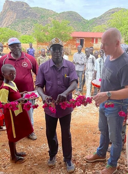 Ribbon cutting ceremony at Gigaiba Hospital.jpg