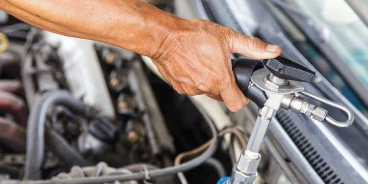  Calling all auto mechanics: 8 full scholarships open for natural gas training