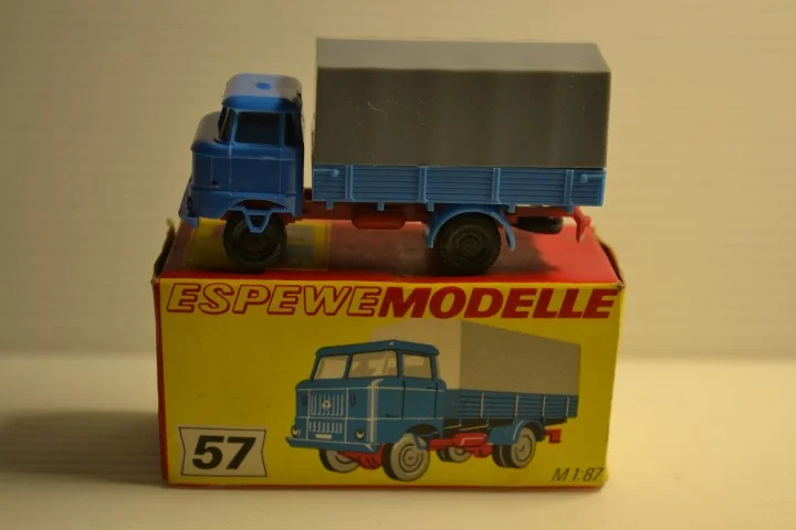 DSC_8672 (Small).JPG