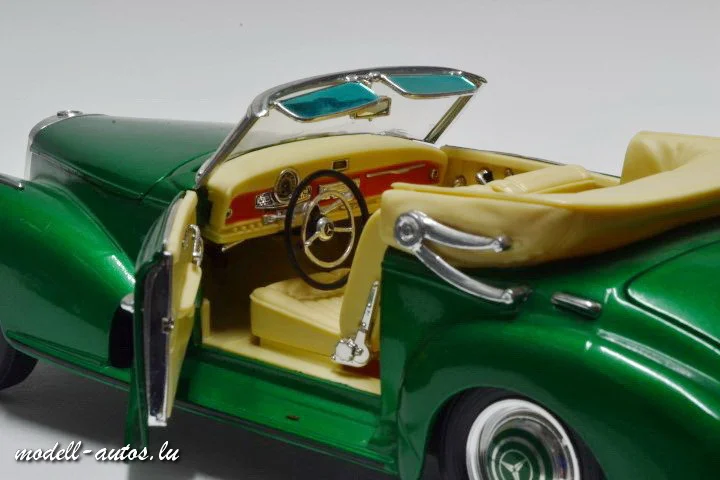 DSC_17898 (Small).JPG