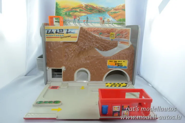 DSC_12401 (Small) (2).JPG