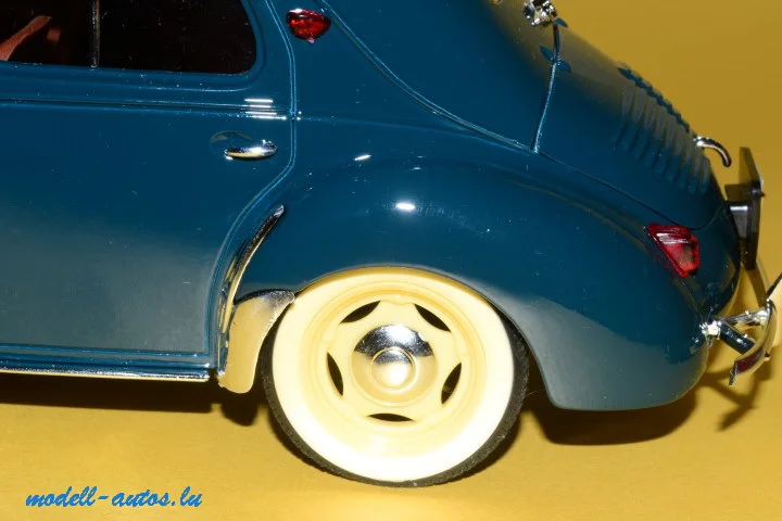 DSC_13771 (Small).JPG1.JPG