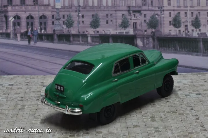 DSC_17499 (2) (Small).JPG