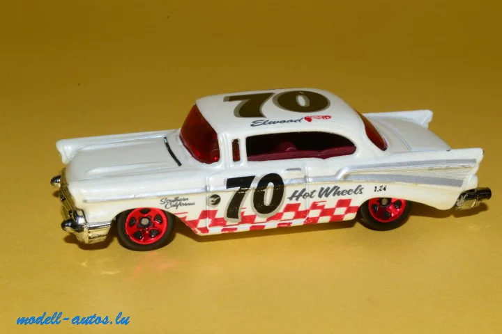 DSC_13786 (Small).JPG1.JPG