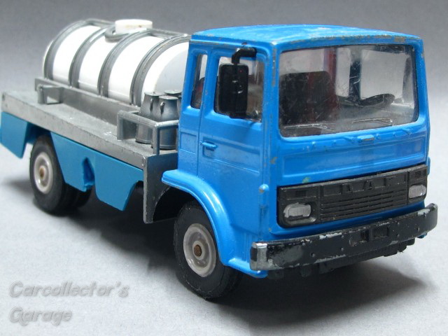 IMG_22908 (Small) (2).JPG