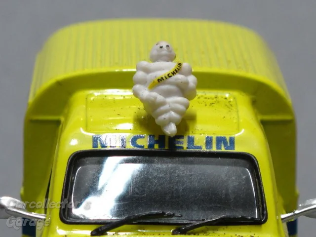 IMG_24156 (Klein) (2).jpeg