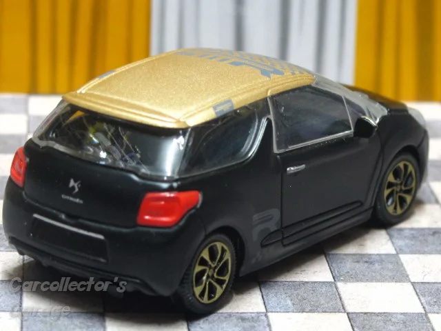 IMG_24504 (Klein) (2).jpeg