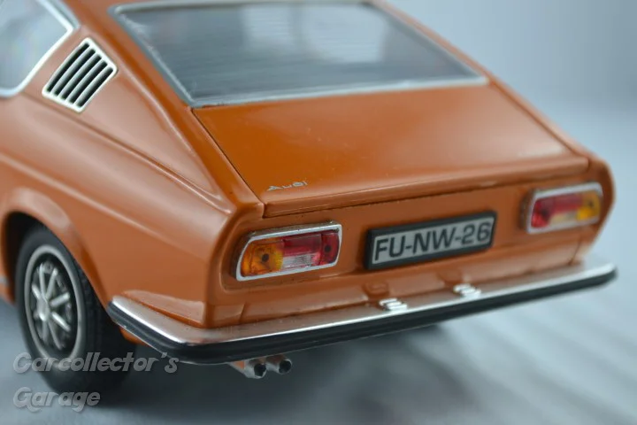 DSC_25019 (Klein) (2).jpeg