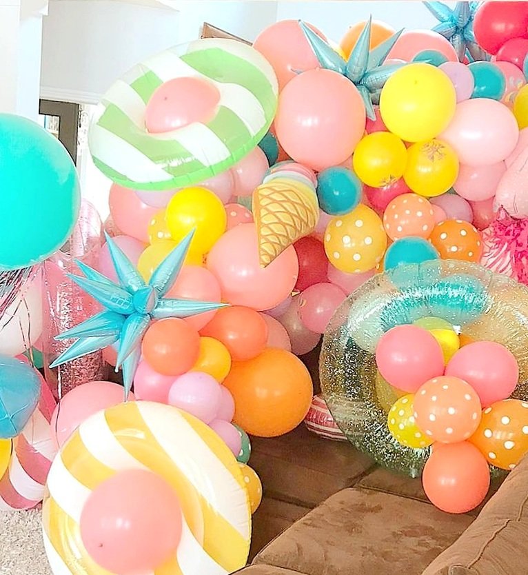 Outer Banks Balloons — Renee Landry Events