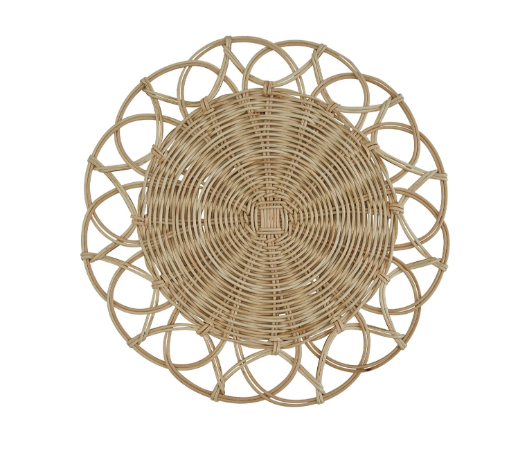 renne landry event wedding rentals charger dining table decor outer banks.png