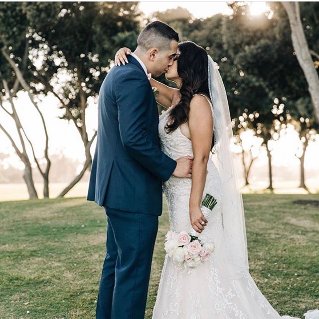 Happy belated anniversary to this sweet couple @esmeraldacgarcia and @_andres90_ ! Wishing you both many more years of love and happiness.