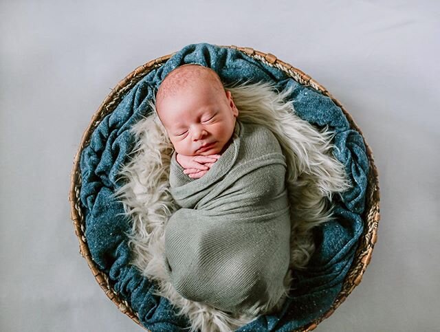 Sweet baby boy *** I am NOT working with babies at this moment, for everyone&rsquo;s safety and hopeful to work around them again soon *** #newborn #newbornphotography #newbornphotographer #baby #babyboy #infant #babyphotography #photographer #hawaii