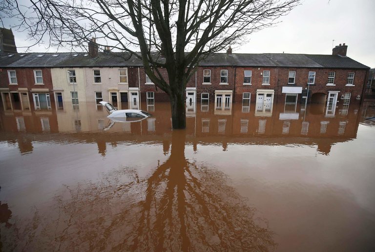 In an English City, a Lesson in Climate Change