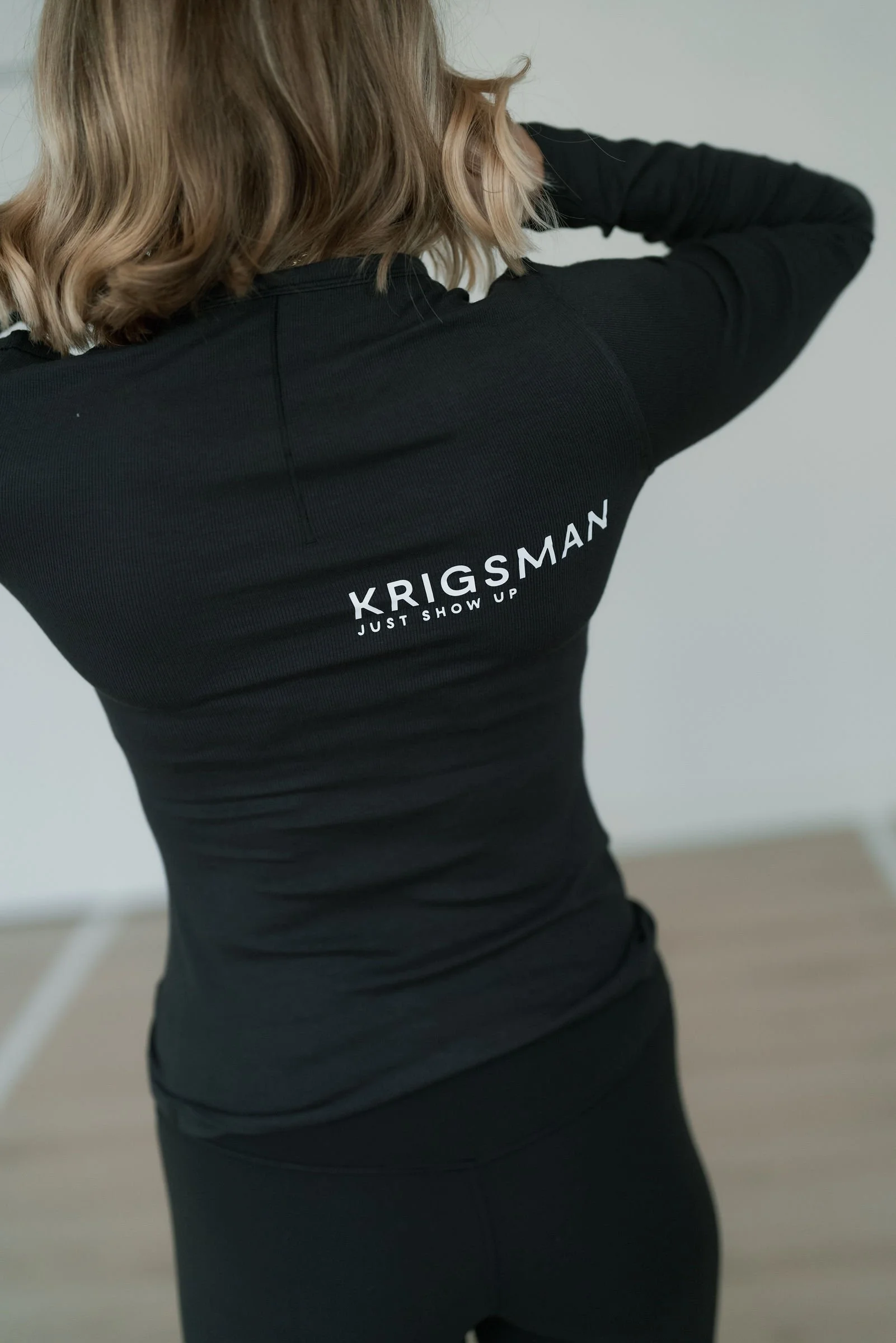 KRIGSMAN / LULULEMON HOLD TIGHT LONG SLEEVE TEE