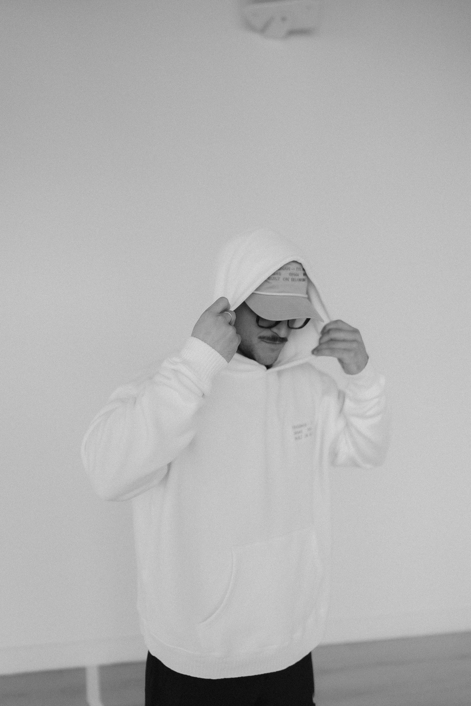 13-black+whiteadd.jpg