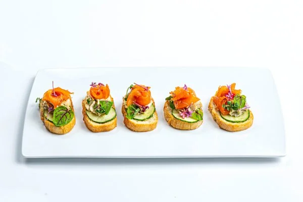 RRB04-26-24_mini-bruschetta-smoked-salmon_001.jpg