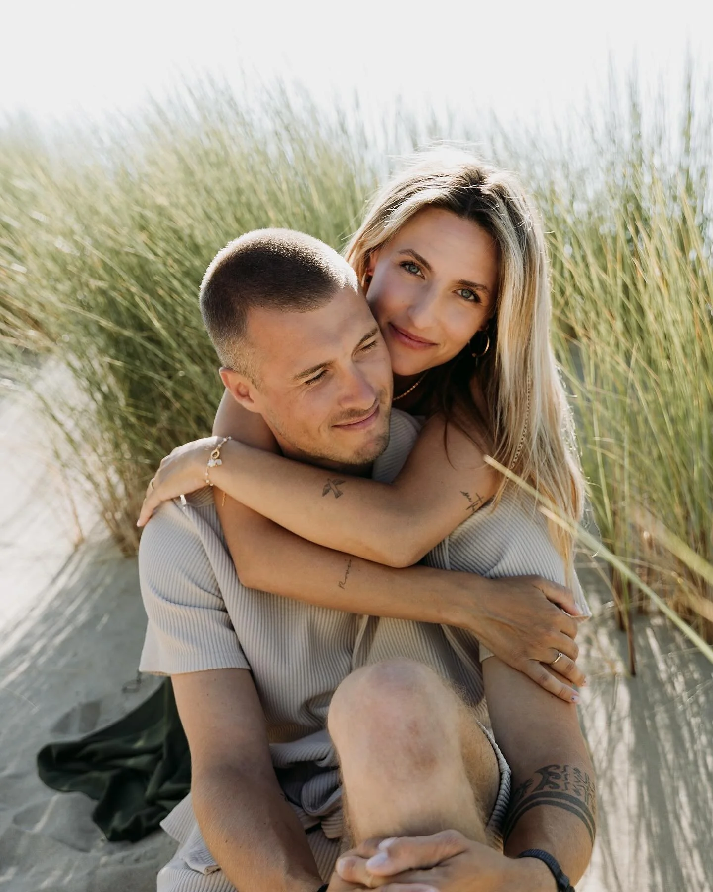My heart is so full after this beach session 🌊Nothing sweeter than watching a little one explore the world with wonder in his eyes and parents whose love wraps him up in every giggle, seashell find, and sandy footprint. A beautiful afternoon spent w