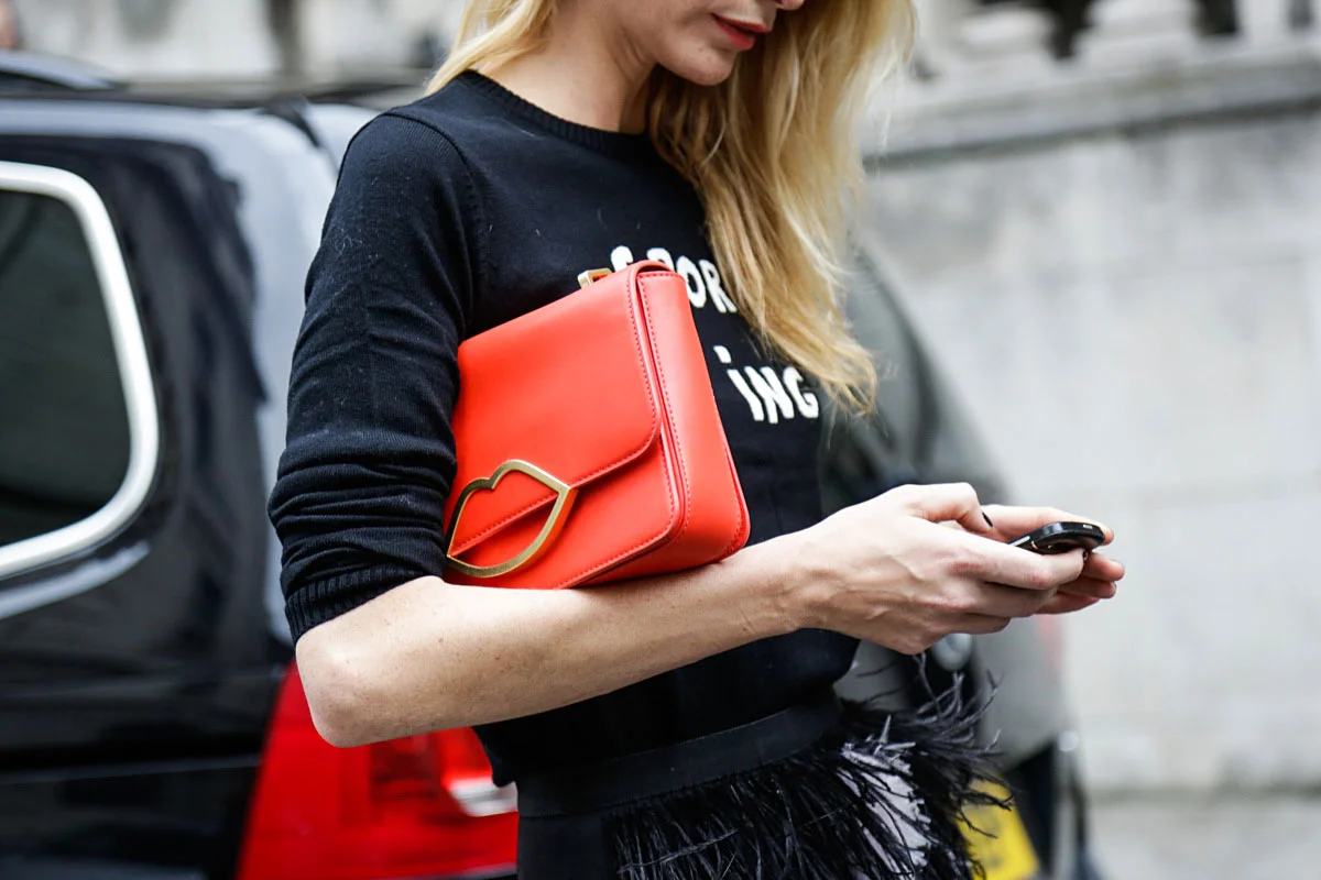 Is Social Media Taking Over Your Life? 8 Tips for Trying a Detox