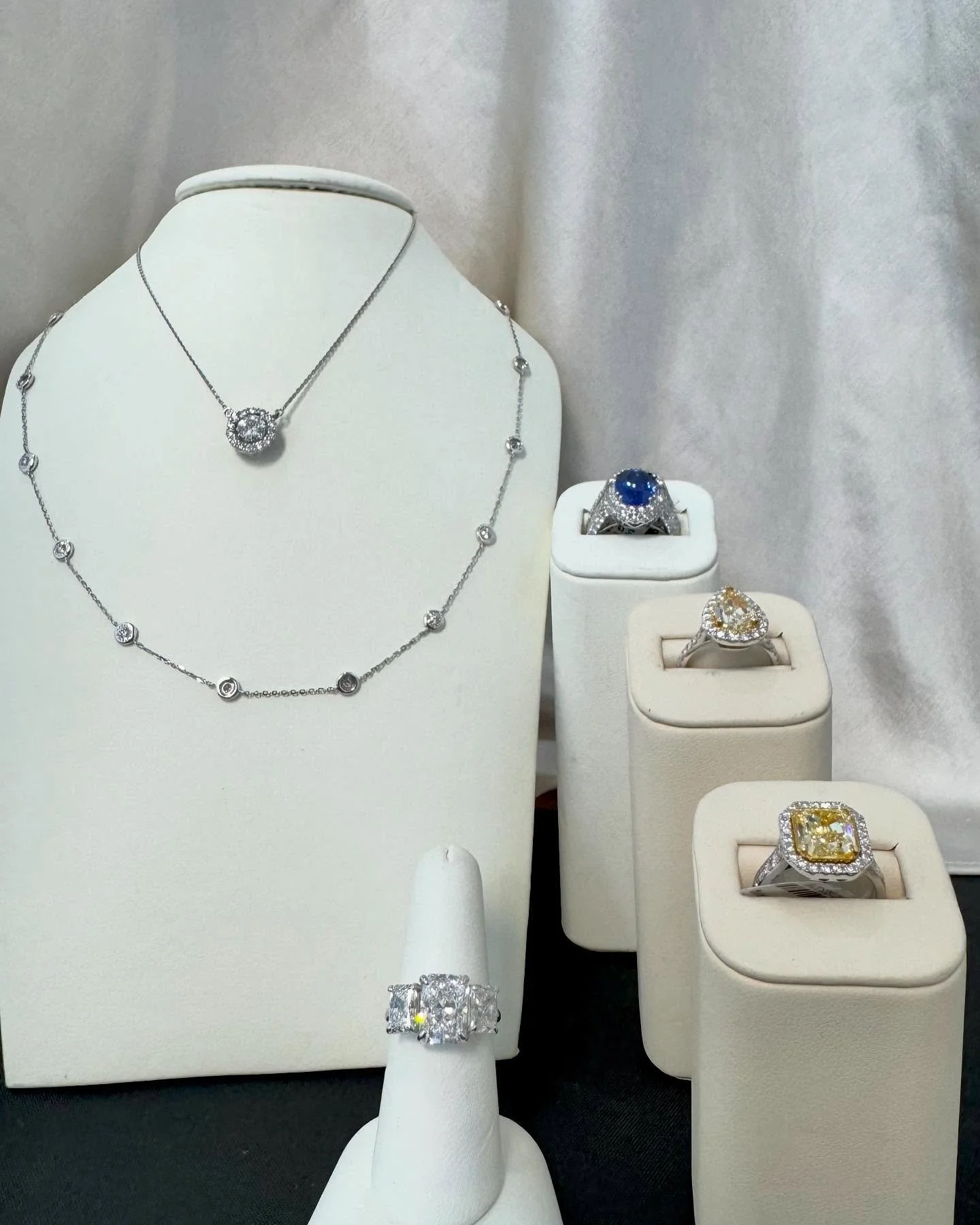 ✨ Did you know that diamonds are the hardest natural substance on Earth? ✨

Beyond their unparalleled beauty, diamonds symbolize strength and resilience. 💎💪 #diamonds #wellingtonequestrianfestival #westpalmbeach #jewerydesign #valentinesday