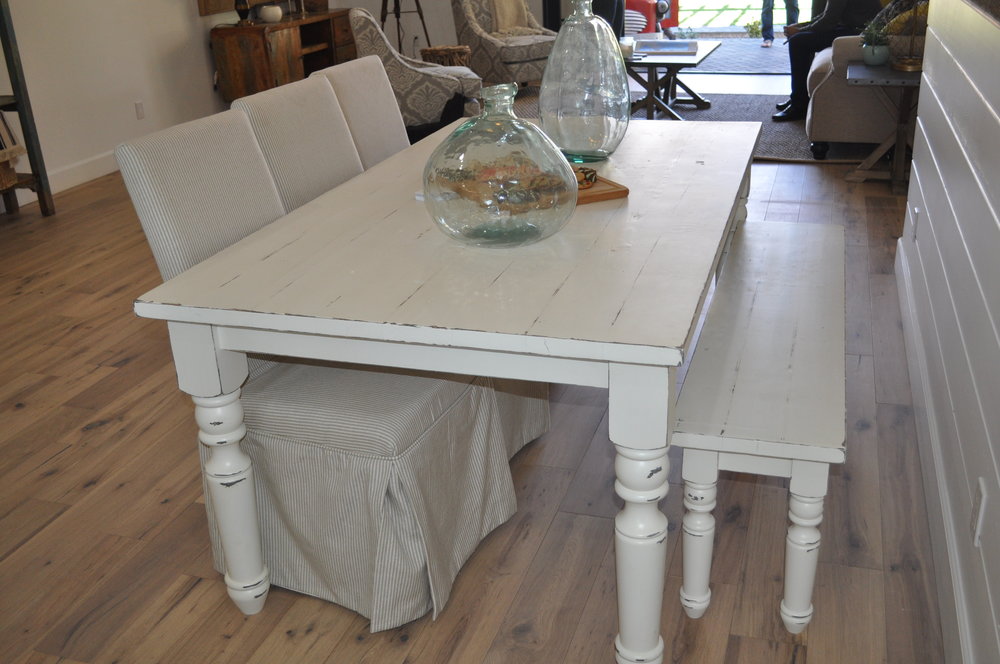 Build A Farmhouse Table The Awesome, Pictures Of Painted Farmhouse Tables