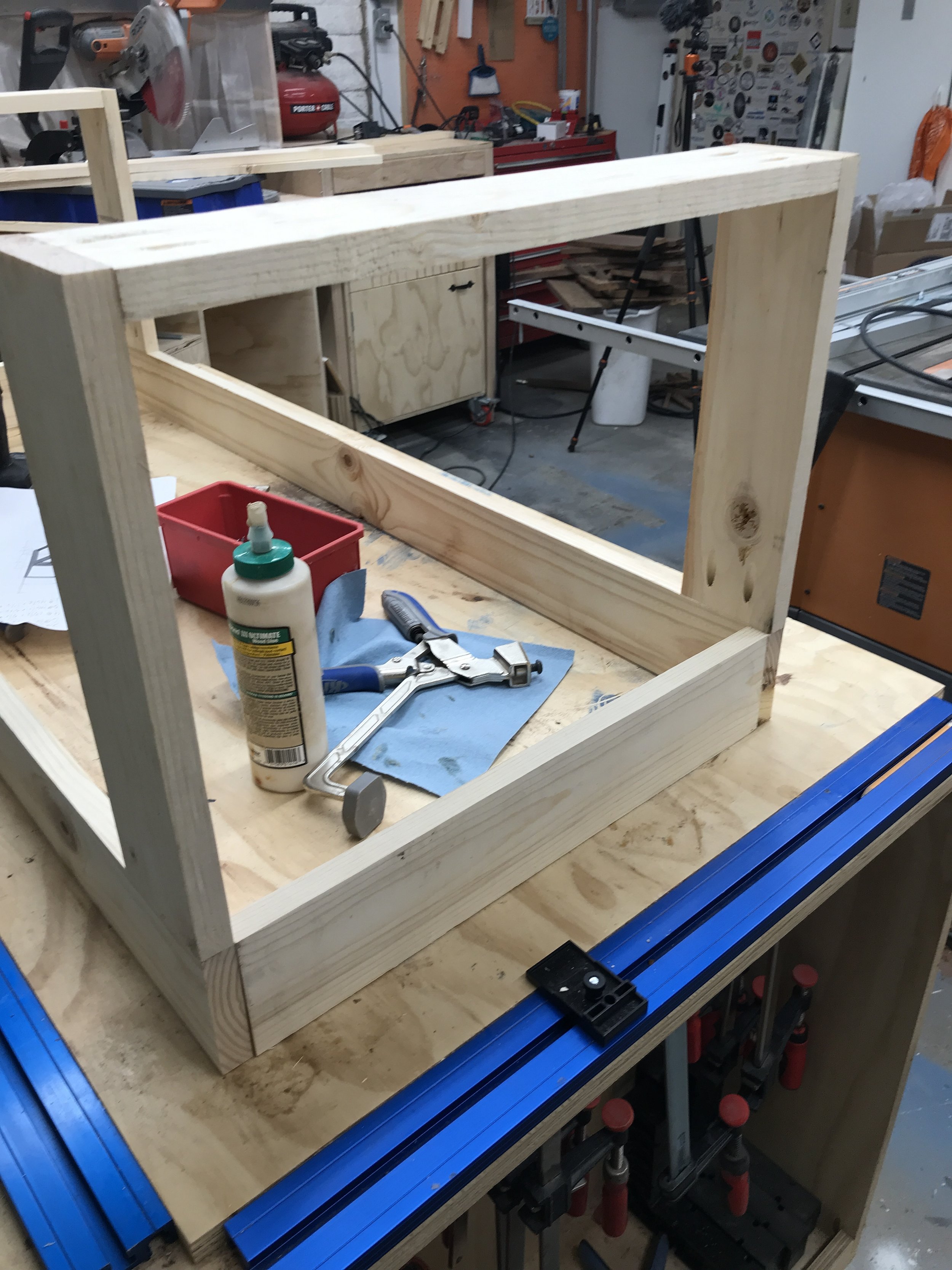 DIY Modern Bench with Back — the Awesome Orange