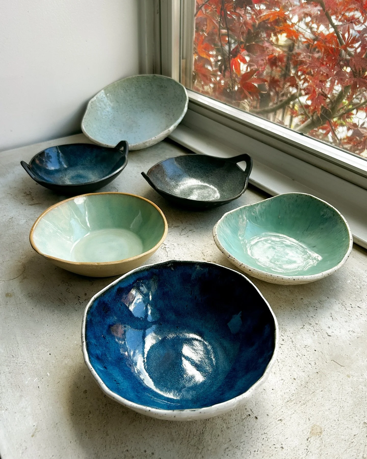 Black Friday Special: One-of-a-Kind Bowls at 20% Off!
Looking for the perfect handmade gift (or a treat for yourself)?
Today only, I’m offering 6 unique, one-of-a-kind bowls at 20% off their retail price. Each bowl is crafted with love and de
