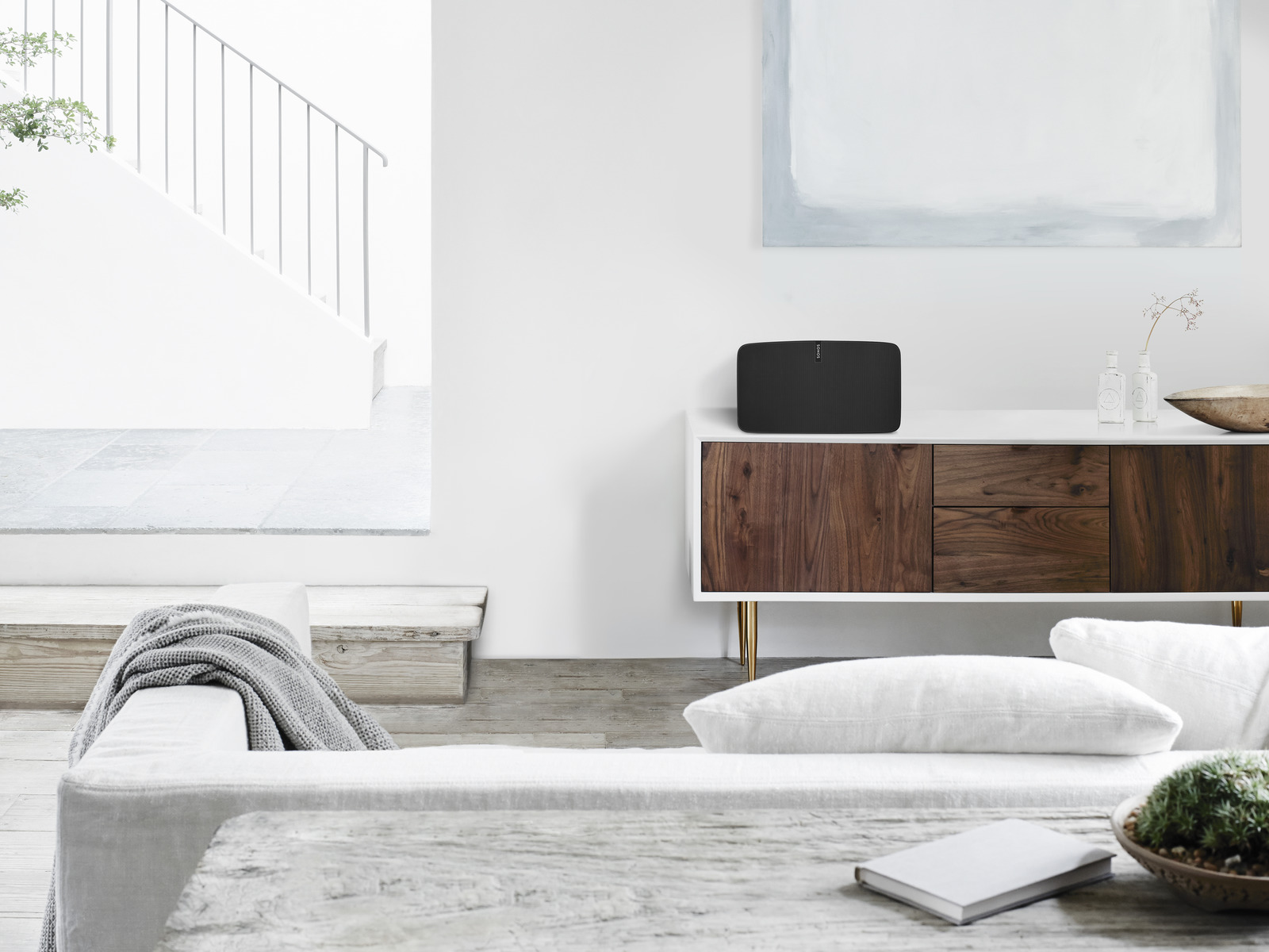 Home-Audio-Systems-Sonos-speaker-scandanavian-style-living-room
