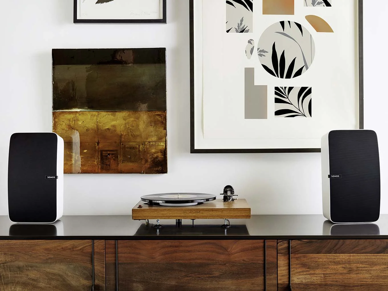 Home-Audio-Systems-Sonos-Play-5-speakers-record-player