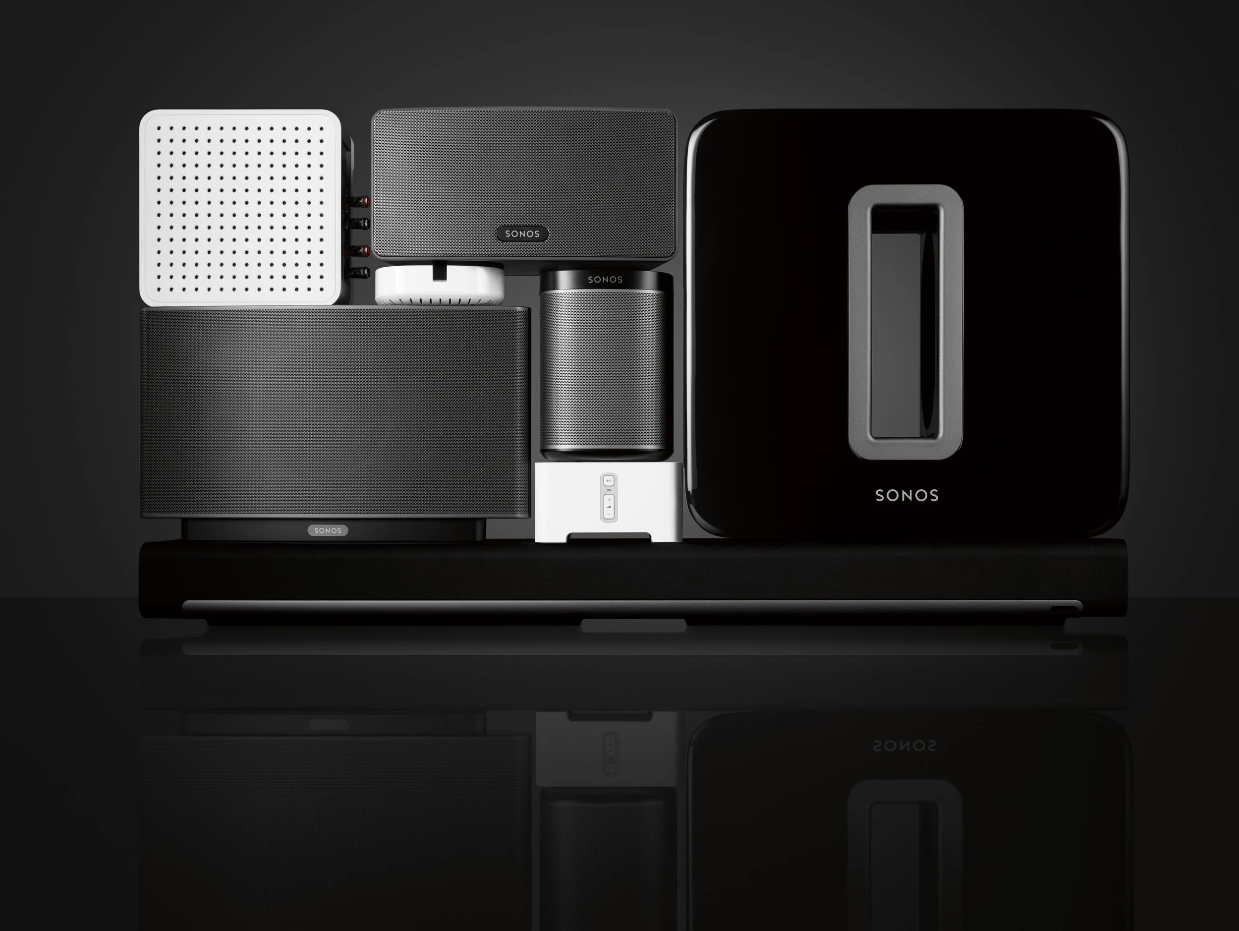 Complete SONOS family. Play 1 Play 3 Play 5 Playbar Sub Connect Connect AMP Home Audio Systems Home Cinema