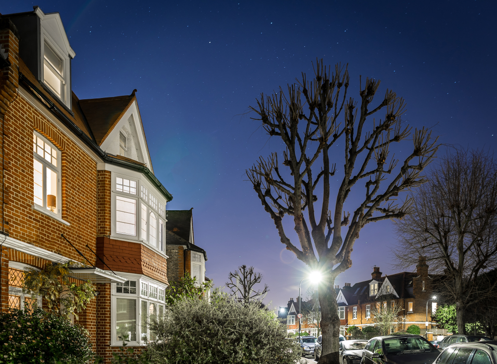 Lighting_Control_Lights_On_To_Deter_burglars_Home_Automation_Systems