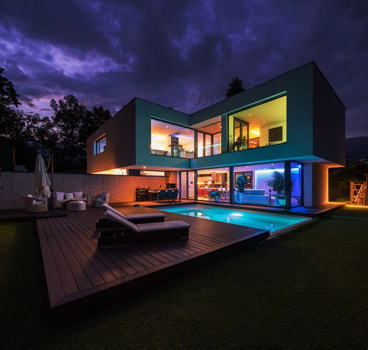 Contemporary_Modern_Home_Swimming_Pool_Yellow_Light_Bedroom_Purple_Lit_Living_Room