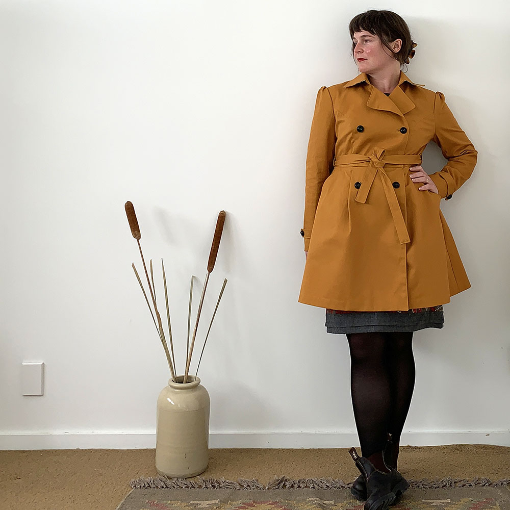 bibbity_bobbity_buttons_a_self-covered_button_vespa_14.jpeg