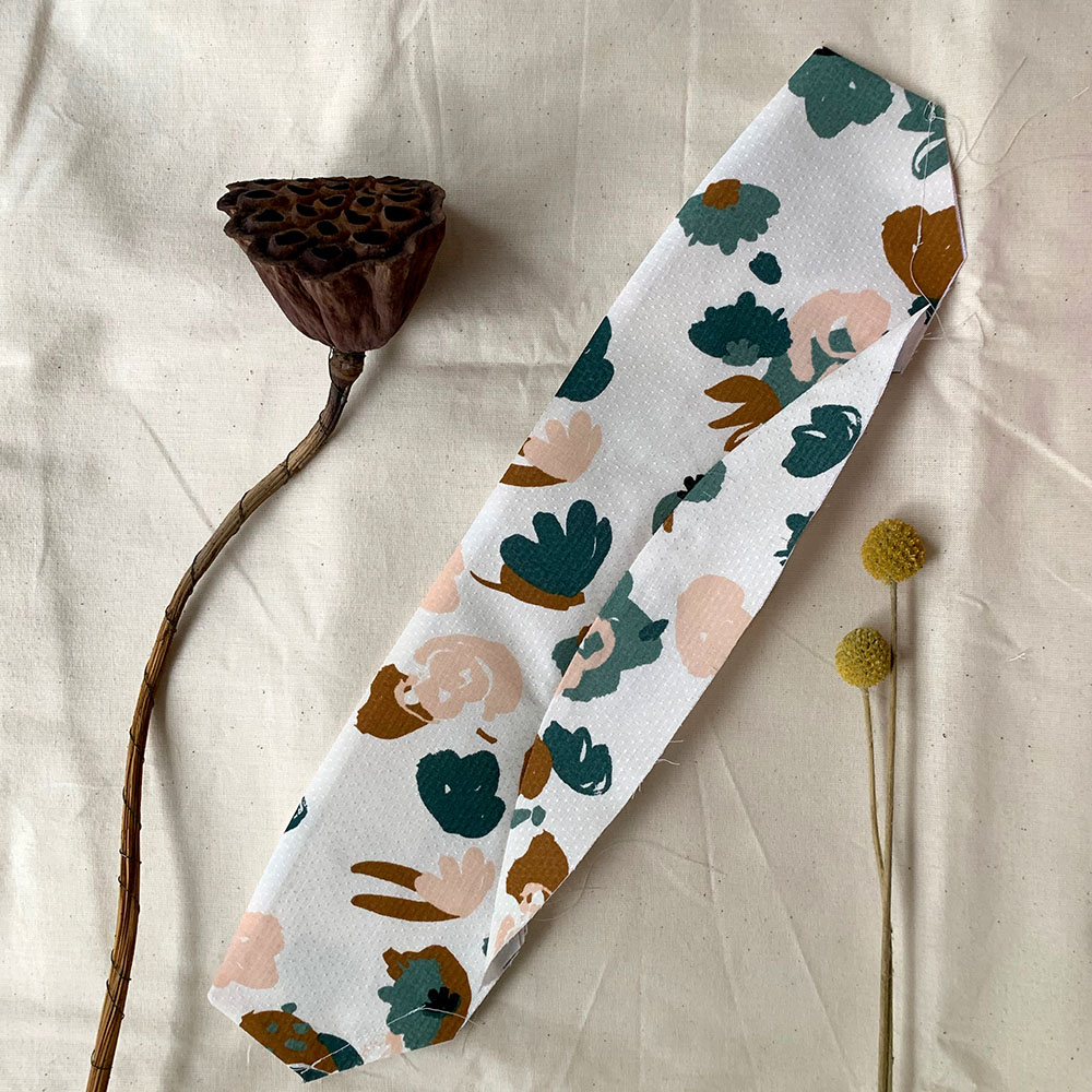 bibbity_bobbity_buttons_mismatched_buttons_june_2019_libby_18.jpeg
