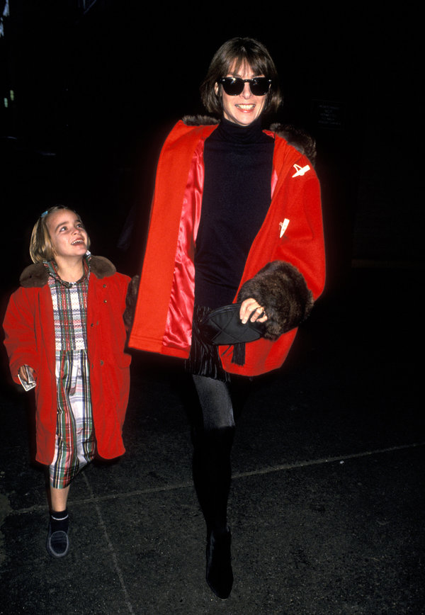 Anna Wintou 1993 2 - Getty Images.jpeg
