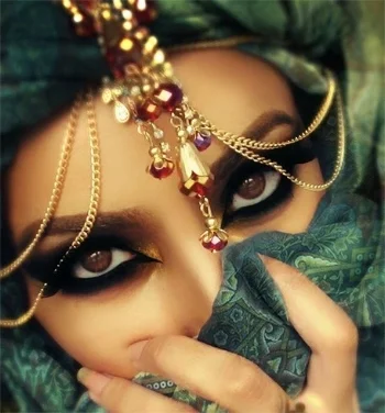 Beauty Trends Across Cultures - OPENLETR 4.jpg