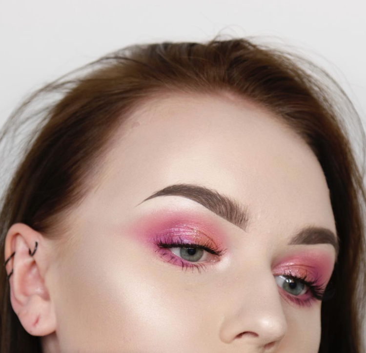 Anna_Jeanine_Makeup_Artist_Influencer_Talks_Self-Esteem_Art_Shutting_Down_Negativity_Openletr_Interview_Eye_Shadow.png