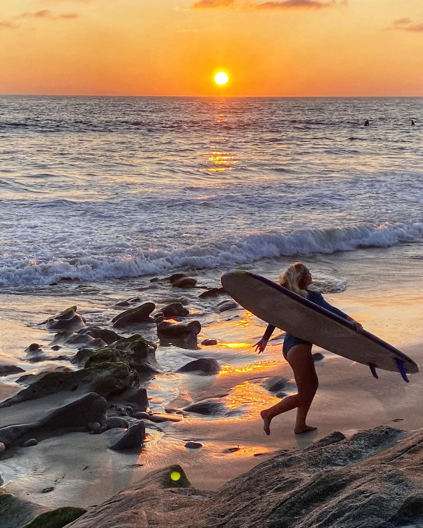 Summer is fading but still so special and lovely. I feel like summer just ran by and I missed it. 
Laguna Beach, California ✨ #California #beach #lagunabeach #surfer #summertime #travel #sunset #lagunabeachlife