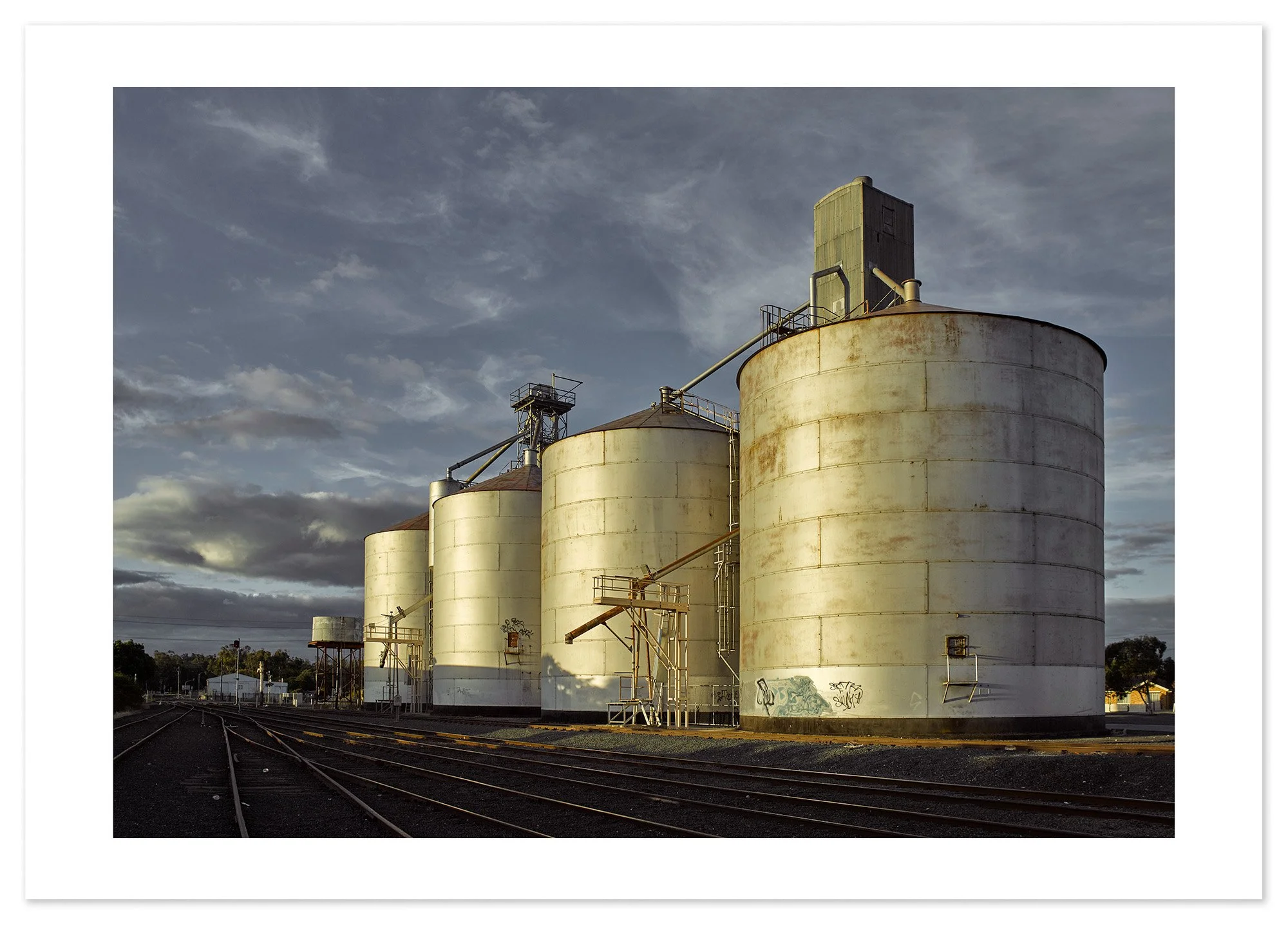 Echuca Silos (A1) for web.jpg
