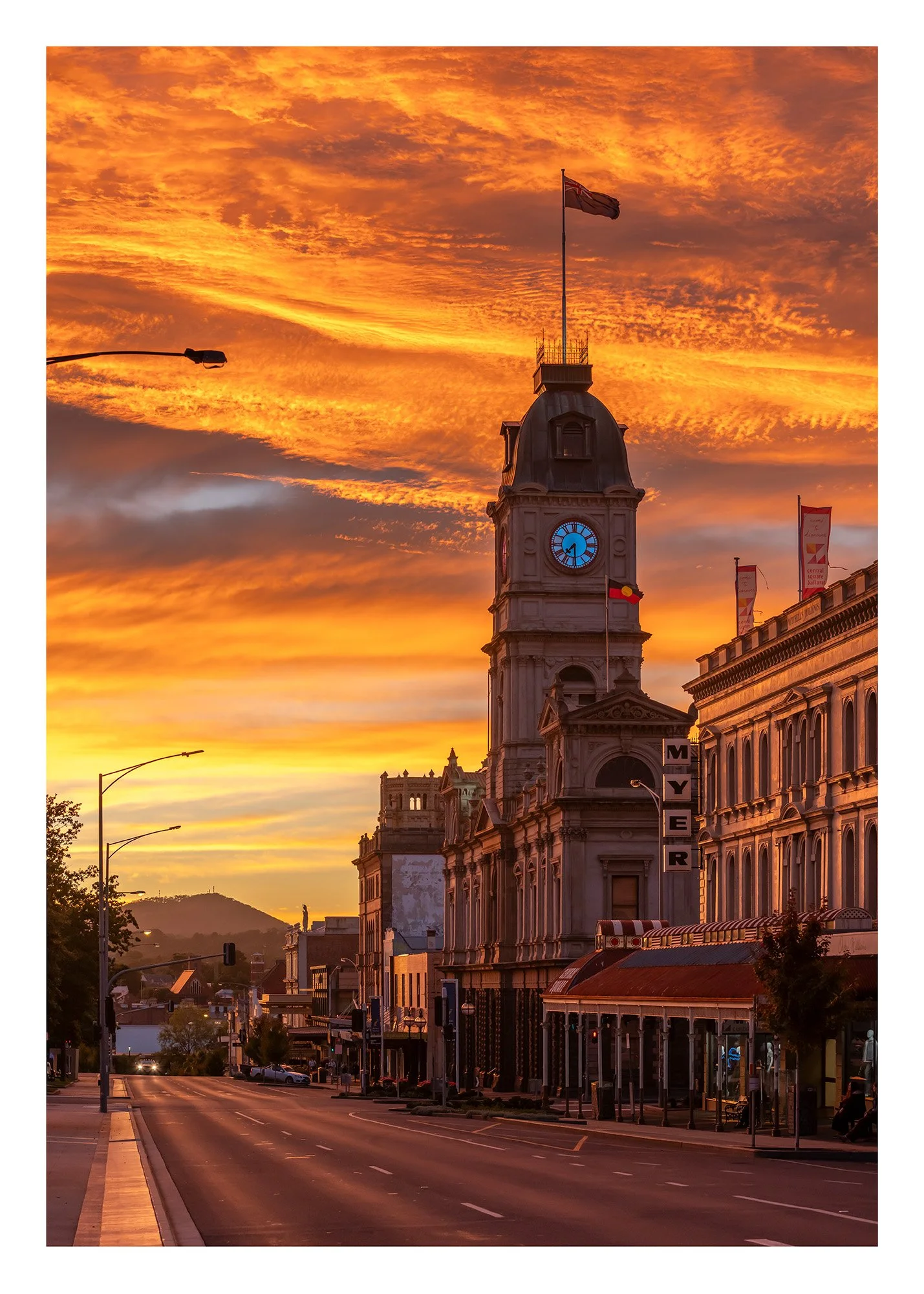 Sunrise on Sturt - 500mm x 700mm 25mm border.jpg
