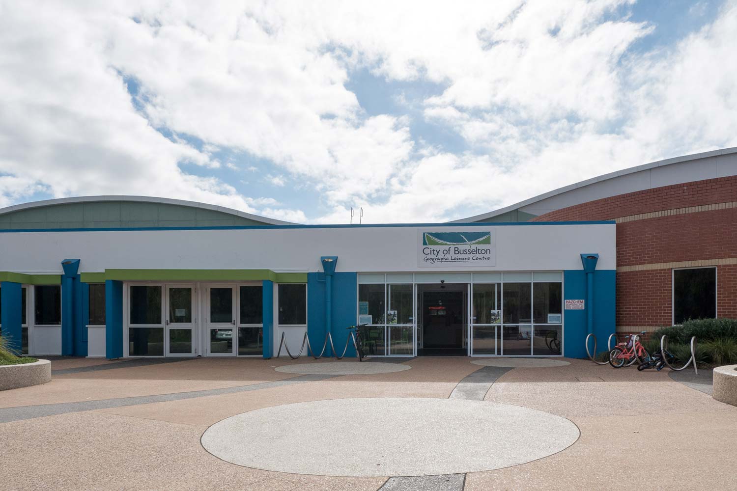 GEOGRAPHE LEISURE CENTRE
