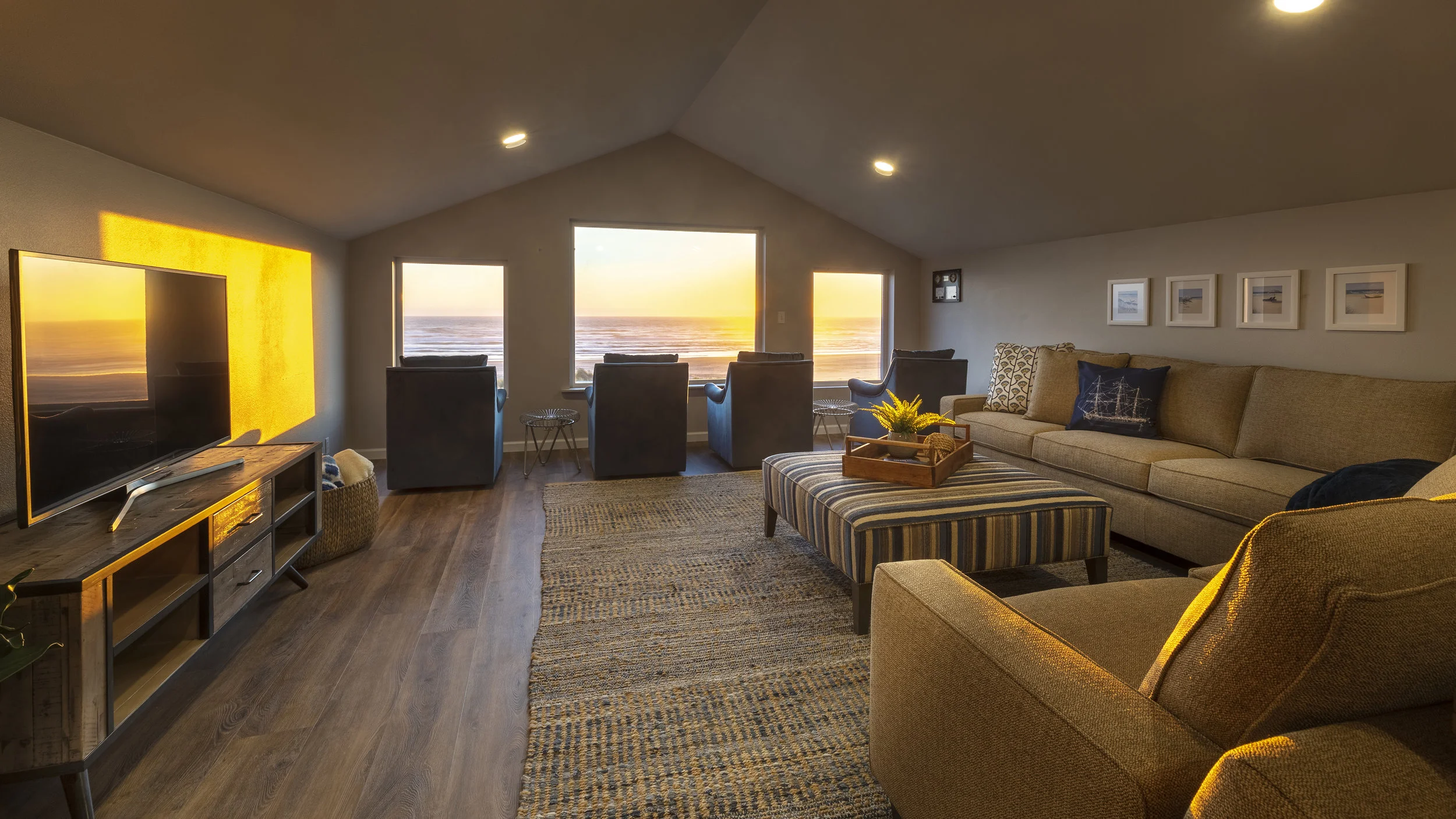 The Oregon Beach House Luxury Oceanfront home on the Oregon Coast