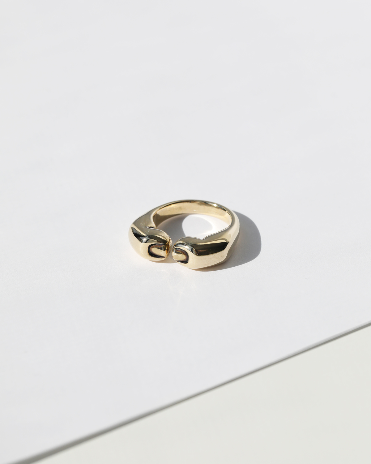 ring_finger_bronze_2.jpg