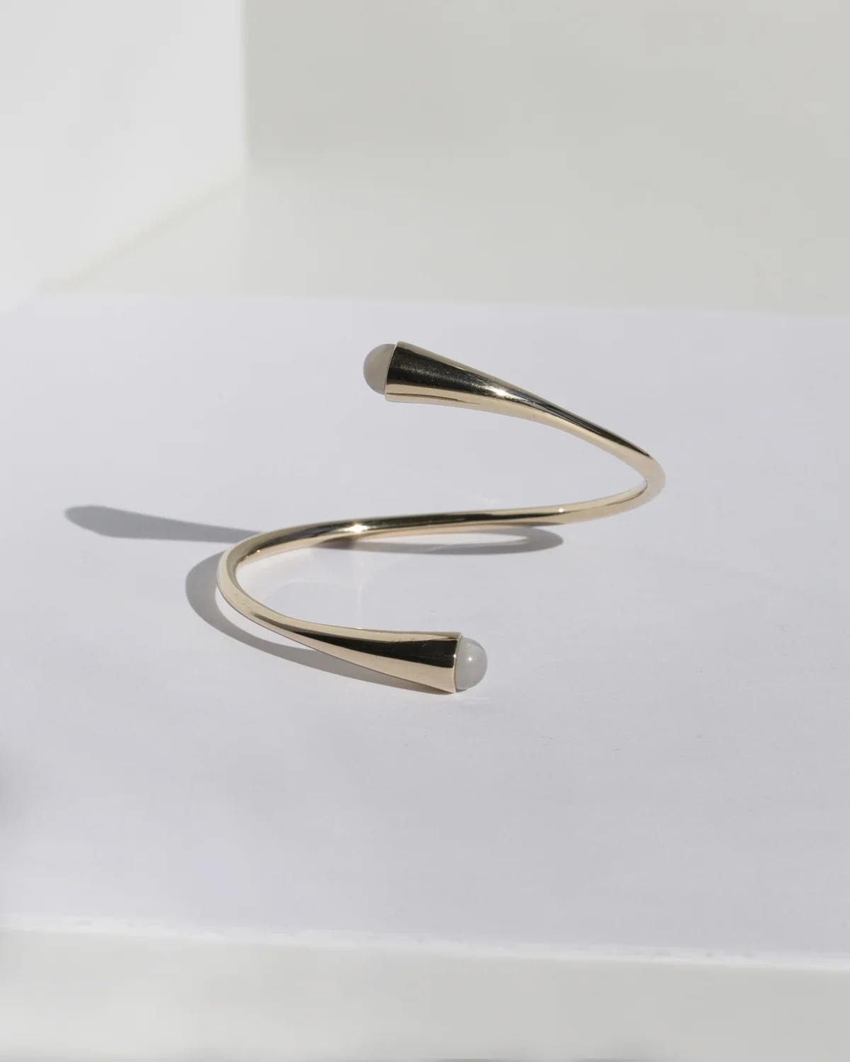 cuff_bypass_moon_bronze_1.jpg