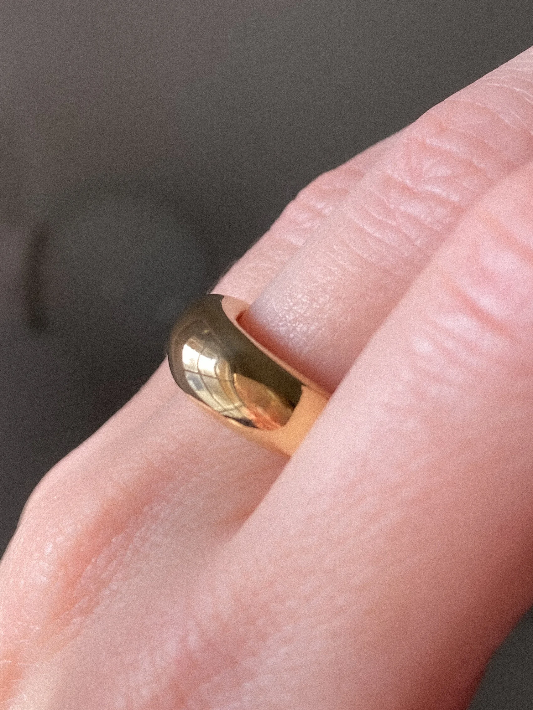 E6C89825-F0C4-40A2-AB26-77CDA550B799