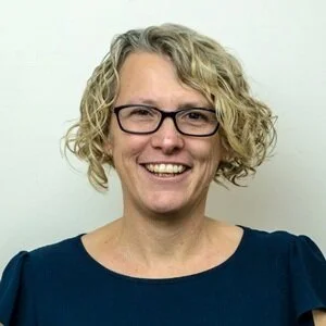 Dr. Sandy Braiuka