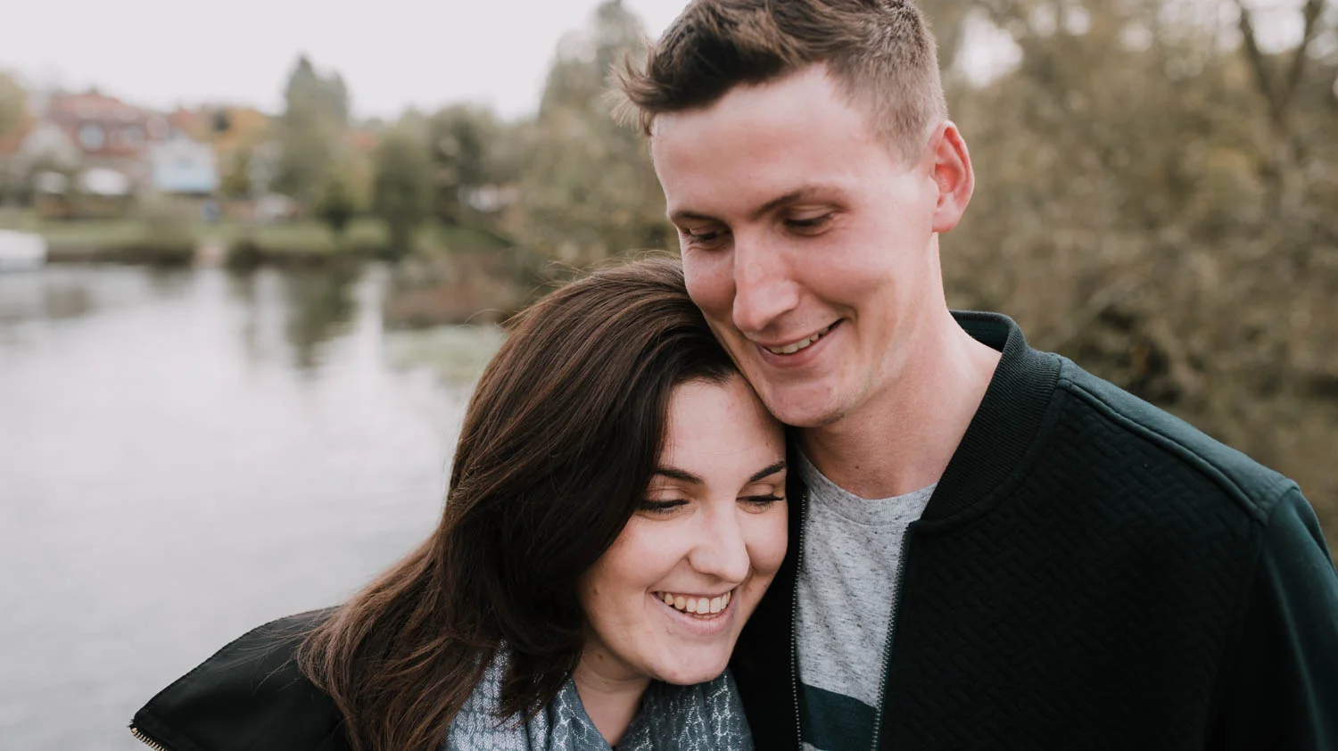 Engagement Pictures in Sonning